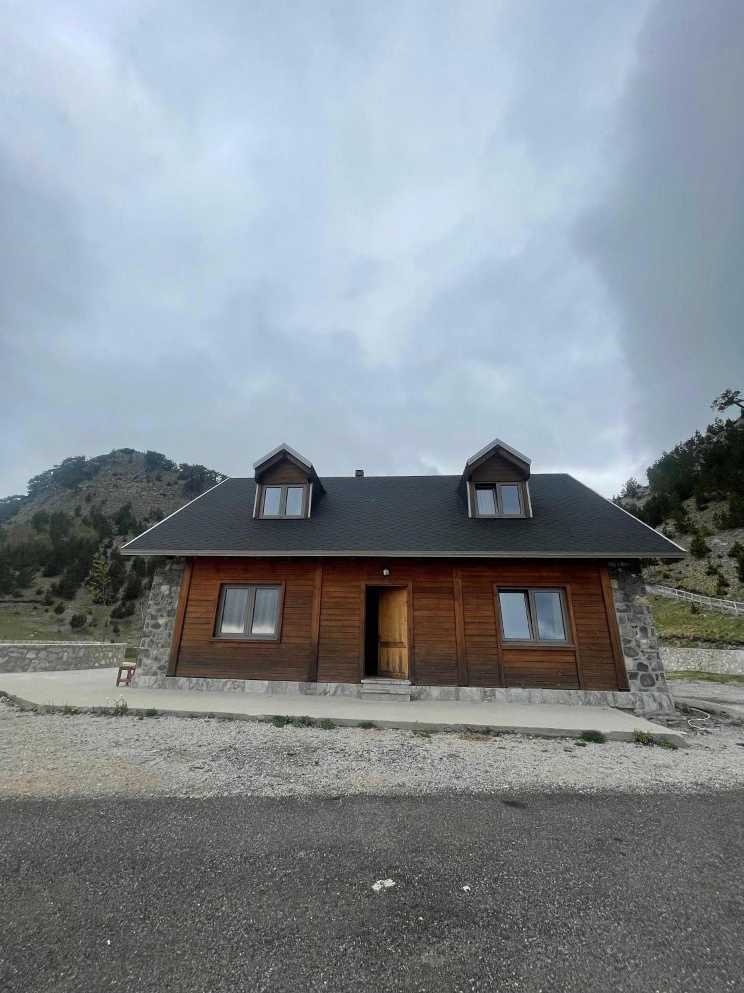 Buni Bajraktarit Ecotourism