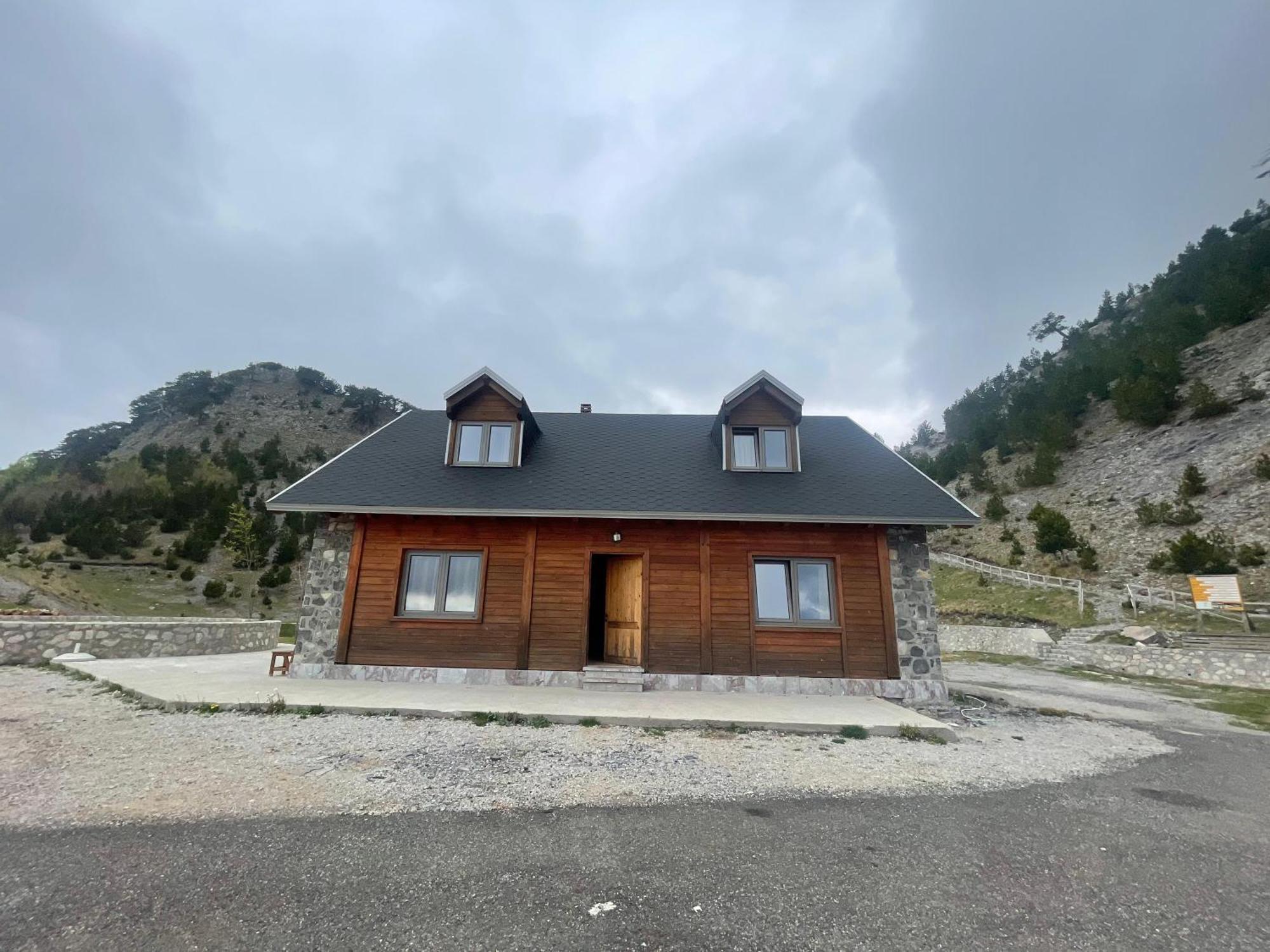 Maison d'hôtes Buni Bajraktarit Ecotourism